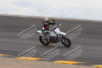 media/Jan-15-2023-SoCal Trackdays (Sun) [[c1237a034a]]/Bowl (1125am)/